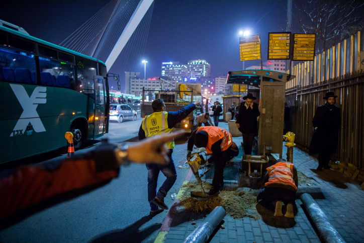 עמודי ברזל נגד פיגועי דריסה • תמונות