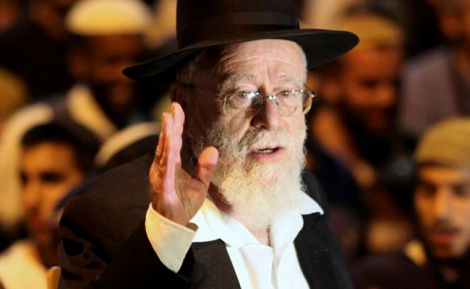 הרב דב ליאור משיב לגר"א שלזינגר: "העצורים - חולה שאין בו סכנה"