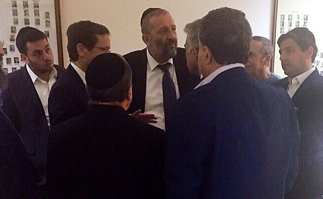 ההצבעות בוטלו בשביל שנתניהו יוכל להשתתף בשבע ברכות של דרעי