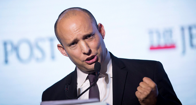 מגבה את האלימות? השר נפתלי בנט