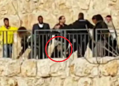 צפו בתיעוד: לוחמות מג"ב משתלטות על המחבלים