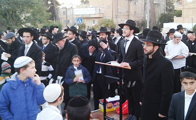 י-ם: חרדים ודתיים הפגינו נגד הקרנת סרטים בשבת