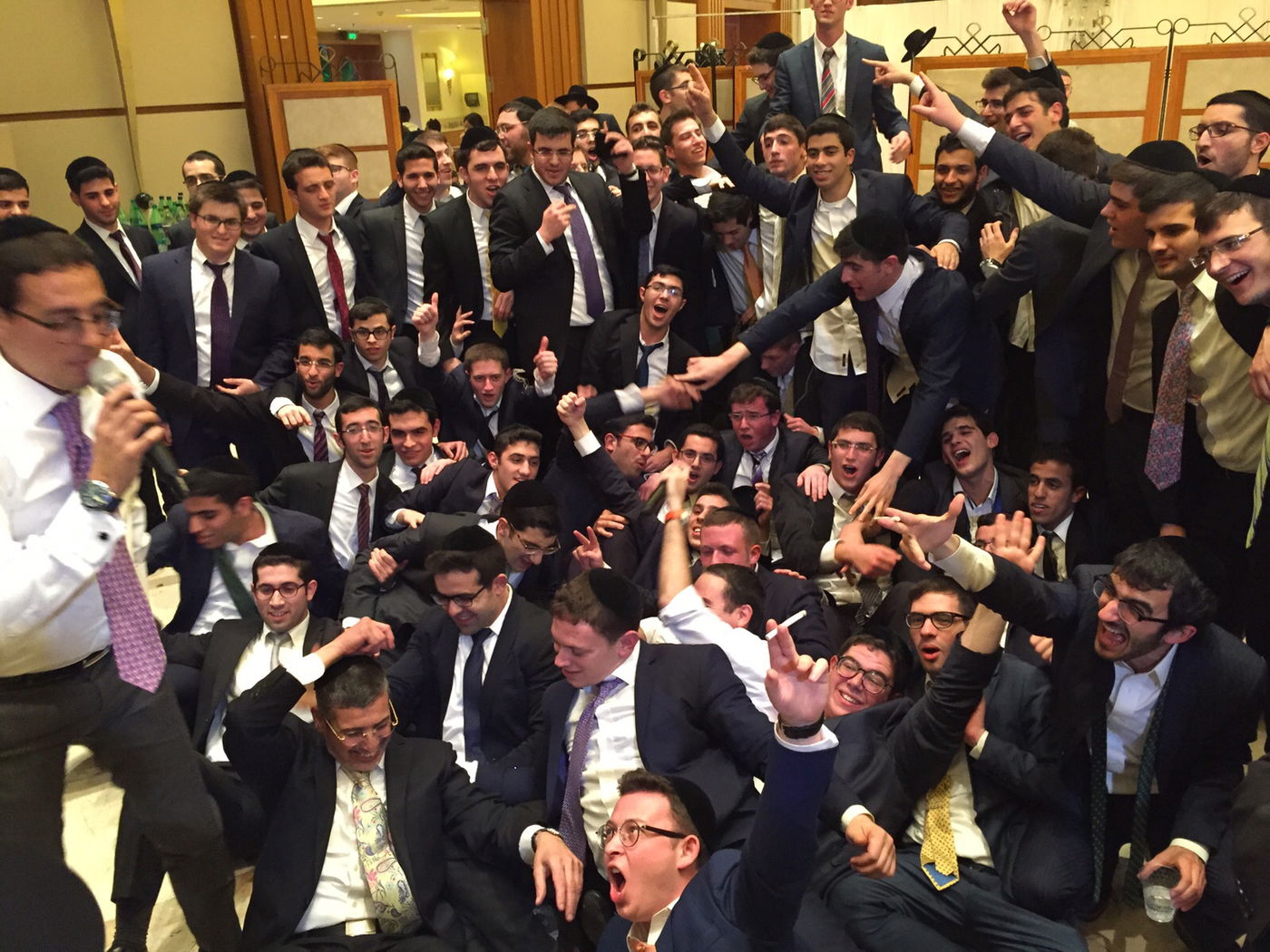 יהודה אבידן השיא את בנו, כולם התייצבו • צפו