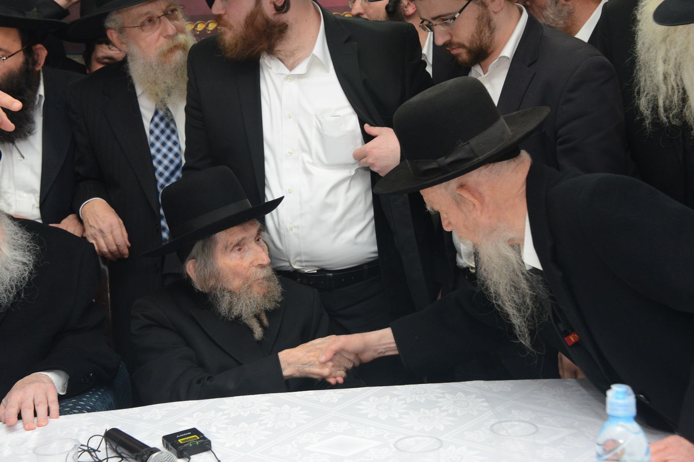 גדולי ישראל התגייסו להצלת חיידר תשב"ר המיתולוגי • תיעוד