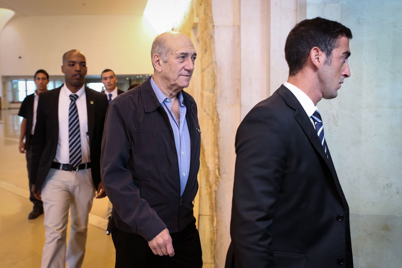 צפו: ההכרעה בפרשת הולילנד בתמונות