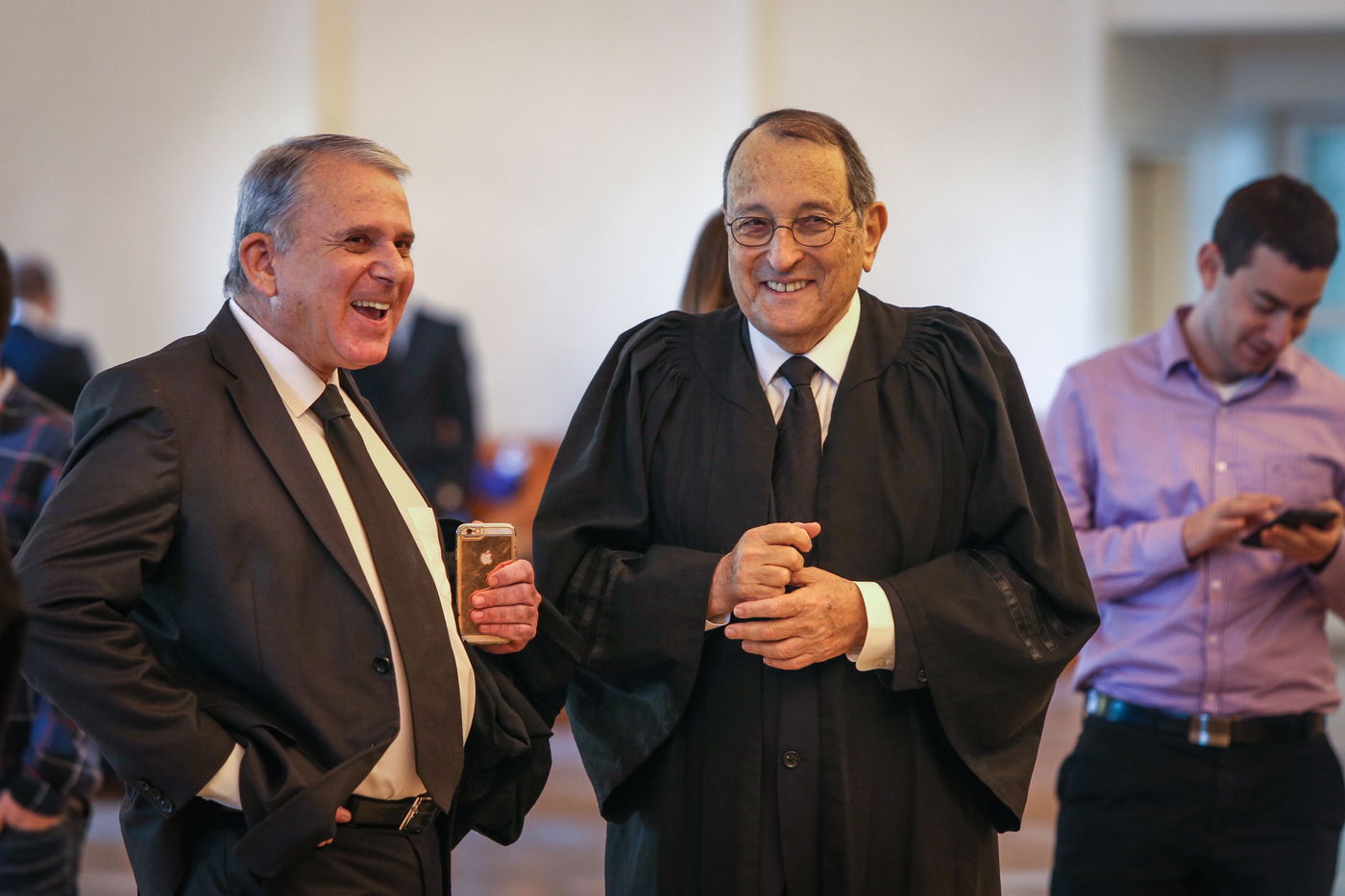 צפו: ההכרעה בפרשת הולילנד בתמונות