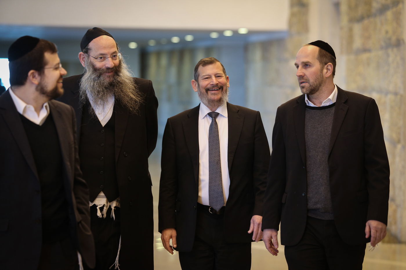 צפו: ההכרעה בפרשת הולילנד בתמונות