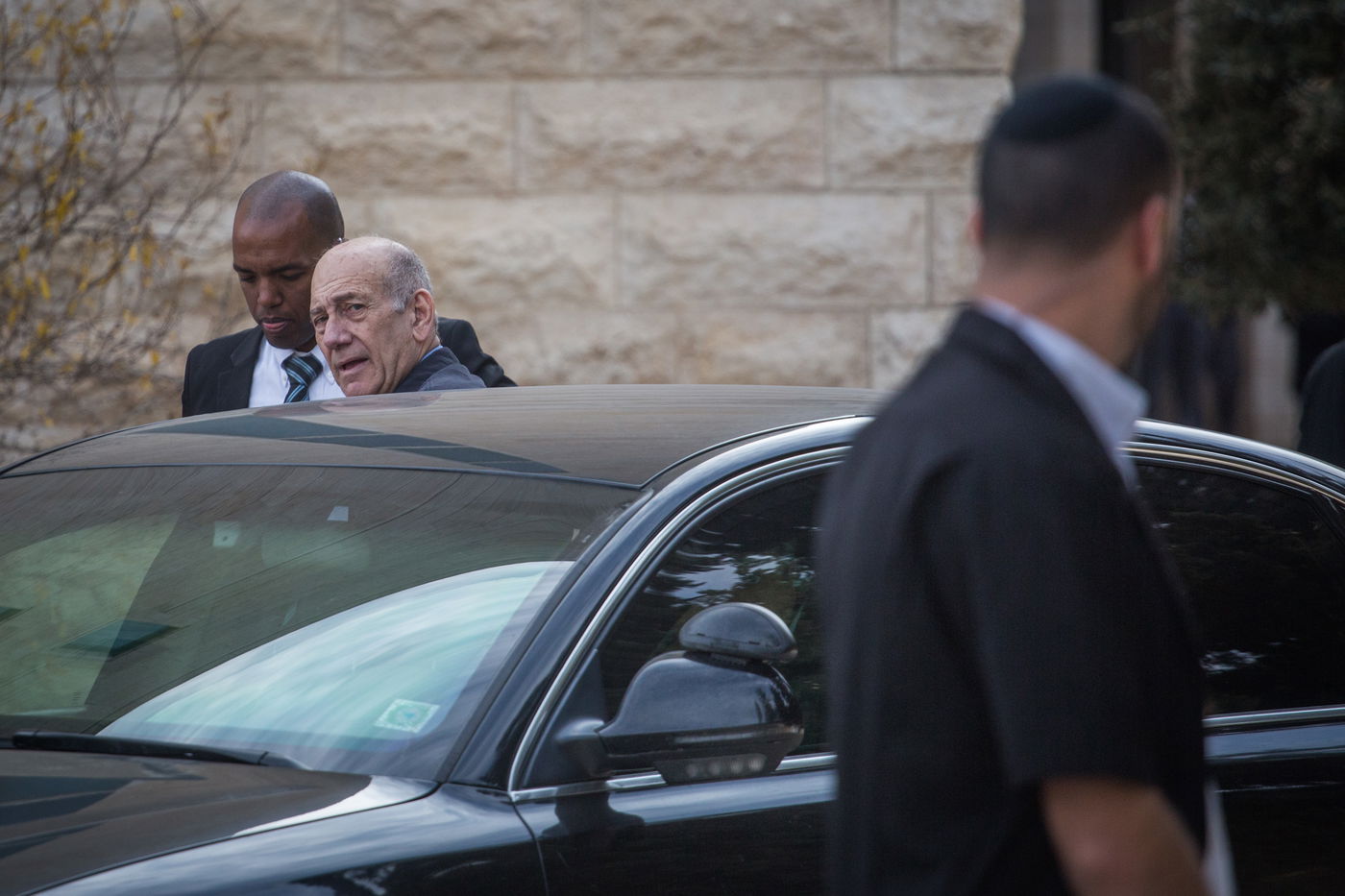 צפו: ההכרעה בפרשת הולילנד בתמונות