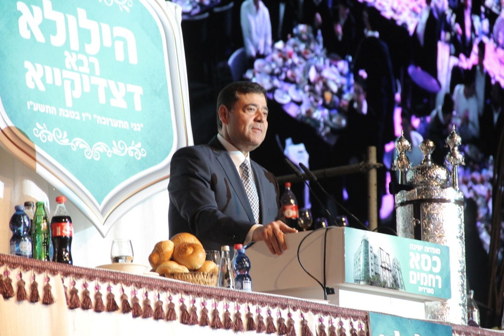 101 אלף שקל על טליתו של הגר"מ מזוז; 60 אלף שקל עבור ביקור