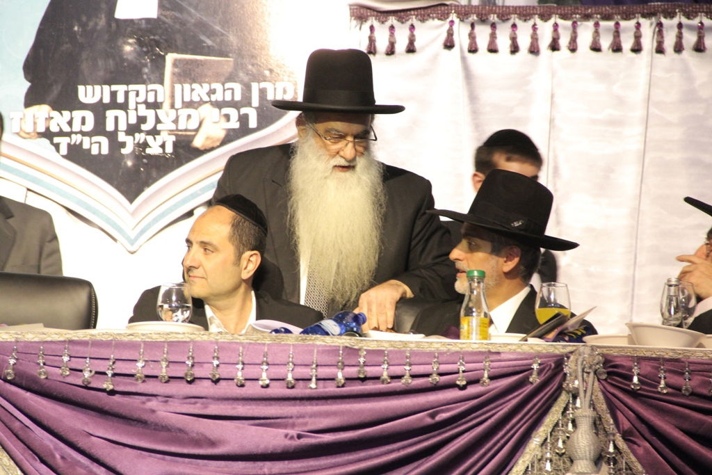 101 אלף שקל על טליתו של הגר"מ מזוז; 60 אלף שקל עבור ביקור