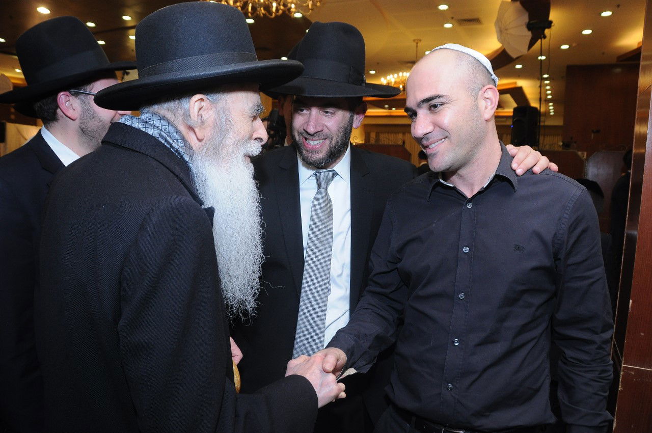 כל המי ומי בחתונת בתו של ישראל קלרמן. צפו