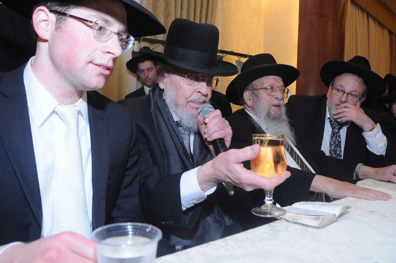 כל המי ומי בחתונת בתו של ישראל קלרמן. צפו