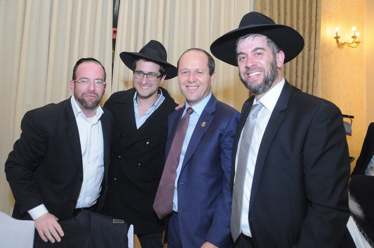 כל המי ומי בחתונת בתו של ישראל קלרמן. צפו