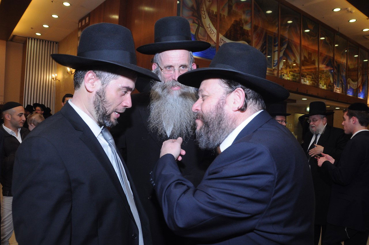 כל המי ומי בחתונת בתו של ישראל קלרמן. צפו