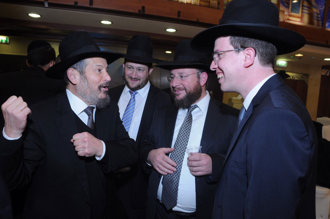 כל המי ומי בחתונת בתו של ישראל קלרמן. צפו