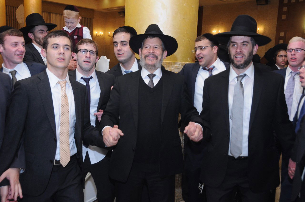 כל המי ומי בחתונת בתו של ישראל קלרמן. צפו