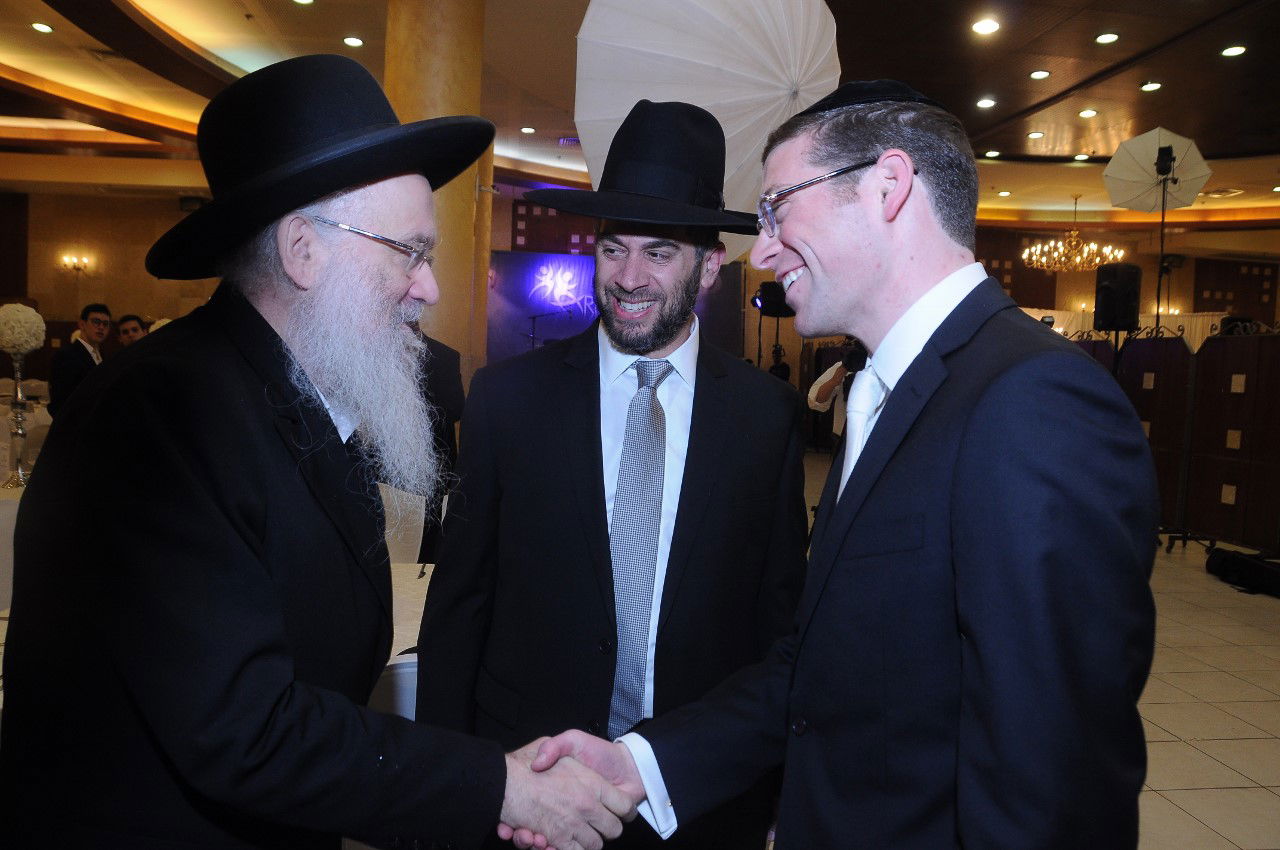 כל המי ומי בחתונת בתו של ישראל קלרמן. צפו