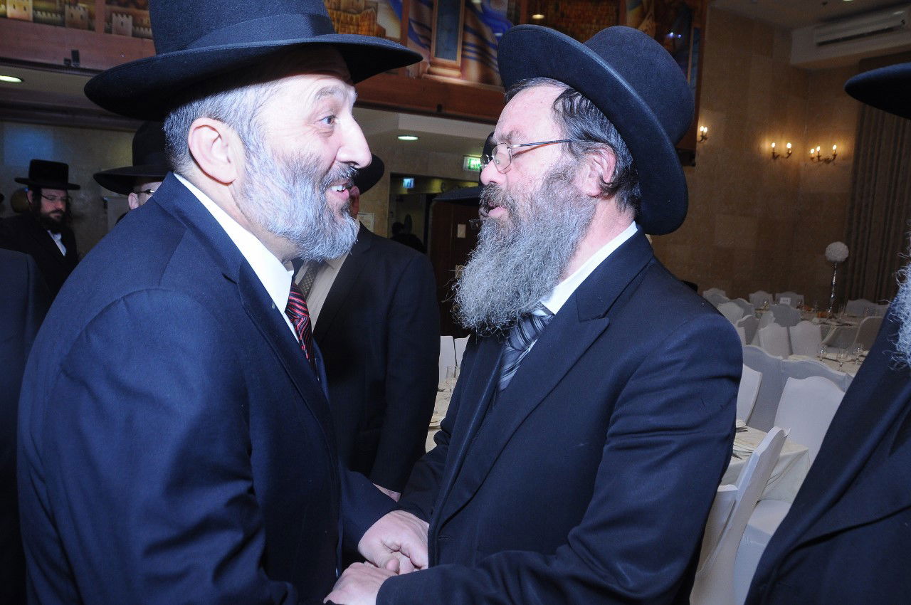 כל המי ומי בחתונת בתו של ישראל קלרמן. צפו