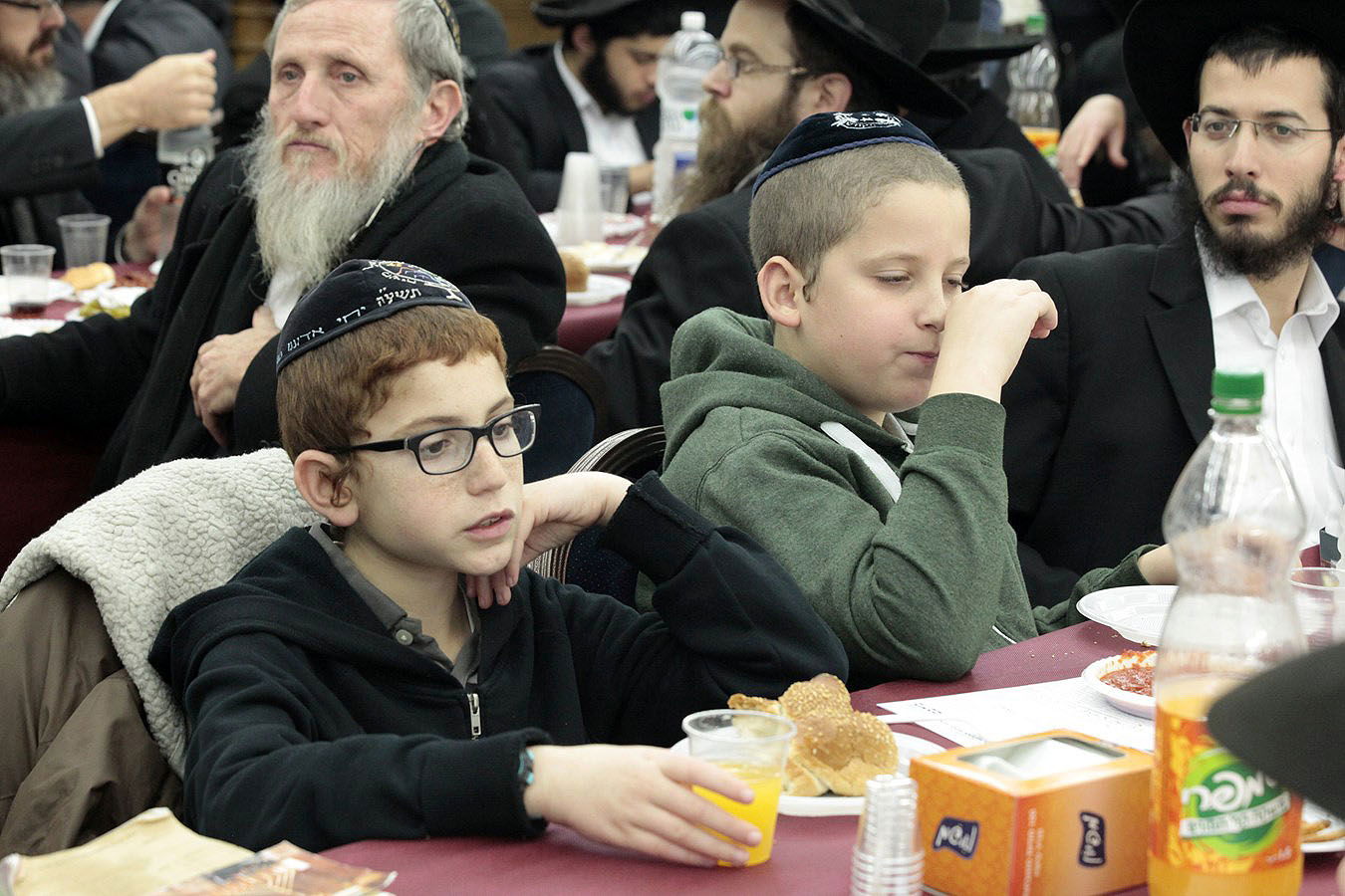 שנה לפטירת רבו של כפר חב"ד הגרמ"ש אשכנזי זצ"ל • גלריה