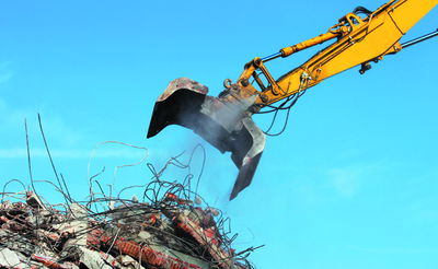 שכן שהפר הסכם לתוספת בנייה חויב להרוס עבודות שביצע