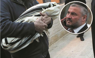 אבוטבול על רקע גופת נכדו התינוק