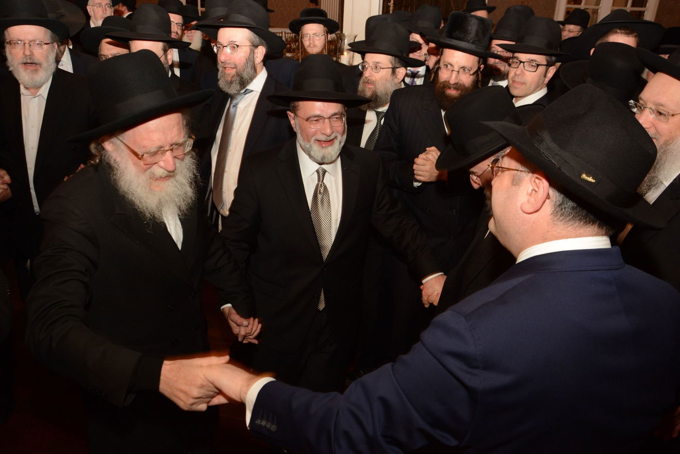 הנגיד מלייקווד מאיר געללעי חיתן, ראשי הישיבות השתתפו • תמונות