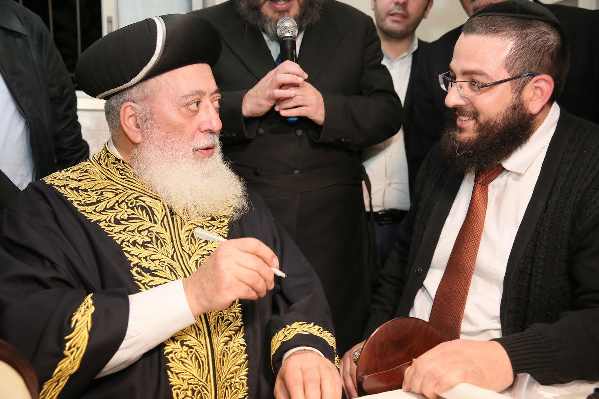 עמי מימון הכניס ספר תורה לעילוי נשמת בנו