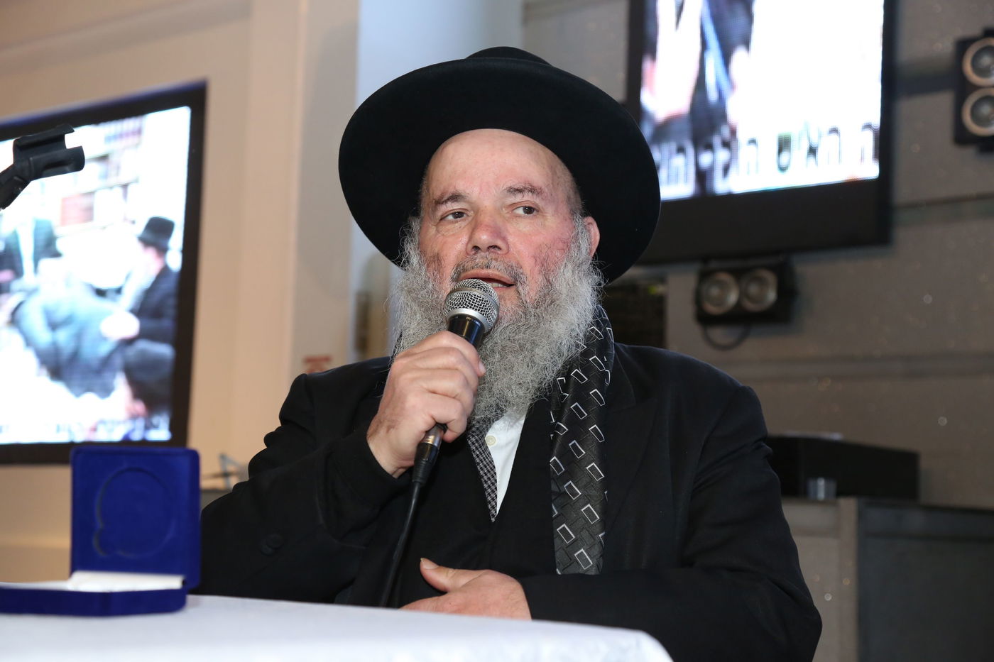 מאות השתתפו בהילולא לציון עשור להסתלקות הרב כדורי