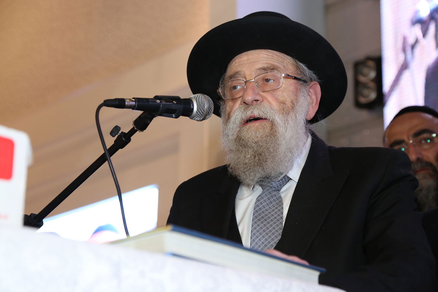 מאות השתתפו בהילולא לציון עשור להסתלקות הרב כדורי