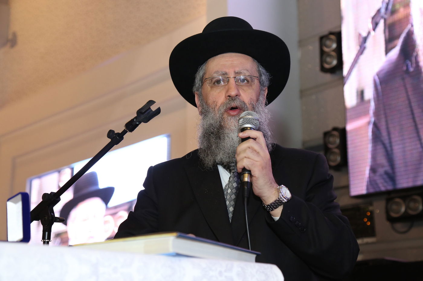 מאות השתתפו בהילולא לציון עשור להסתלקות הרב כדורי