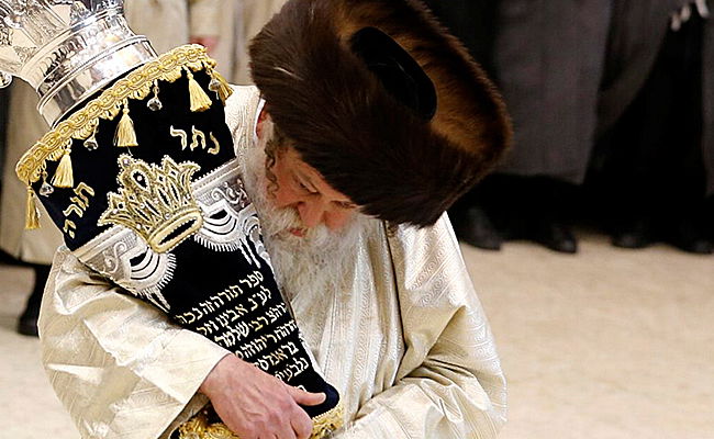 האדמו"ר מתולדות אברהם יצחק