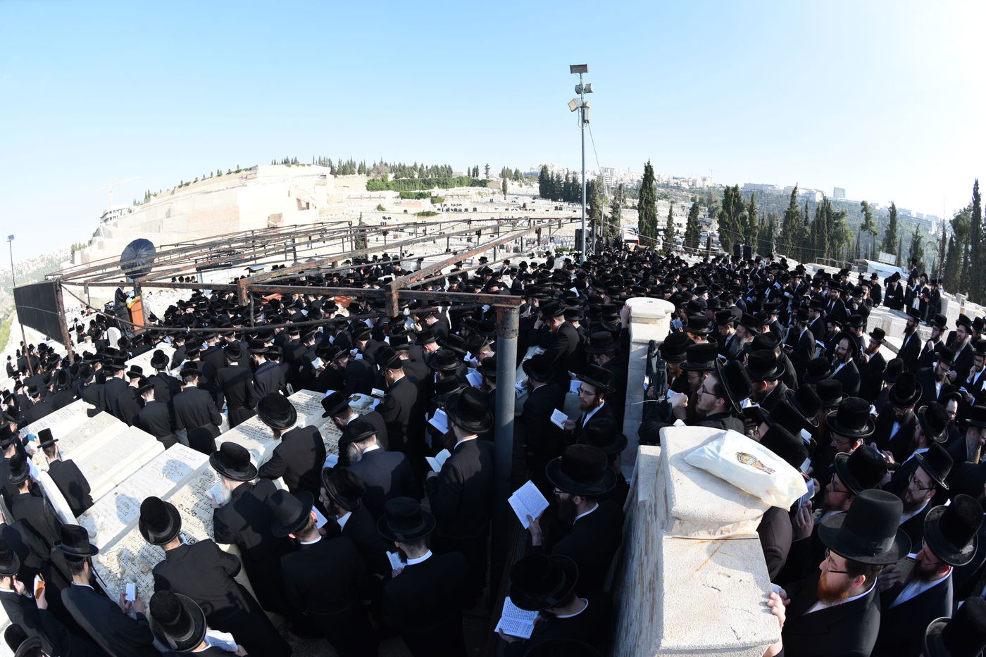 מסע הרבי מסקווירא בהר הזיתים • גלריה