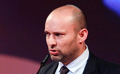 משרד החוץ הודיע: נחרים את שר החינוך נפתלי בנט