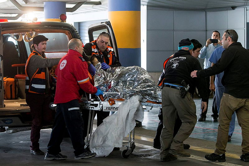 מיכל מפונה לבית החולים