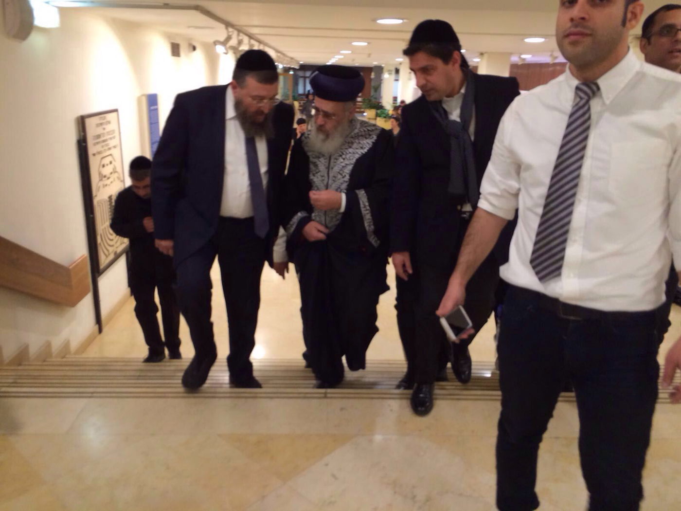 הראשל"צ הגר"י יוסף נאם בכנסת: "מדינה יהודית ואחר כך דמוקרטית"