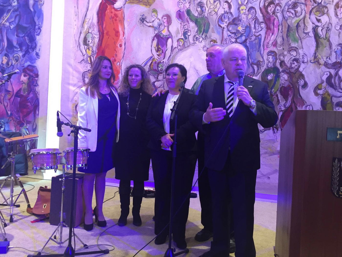 צפו בתיעוד: הכנסת והח"כים חוגגים יום הולדת