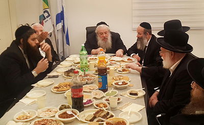 ראשי הערים החרדים זועמים: "עובדים נגדנו"