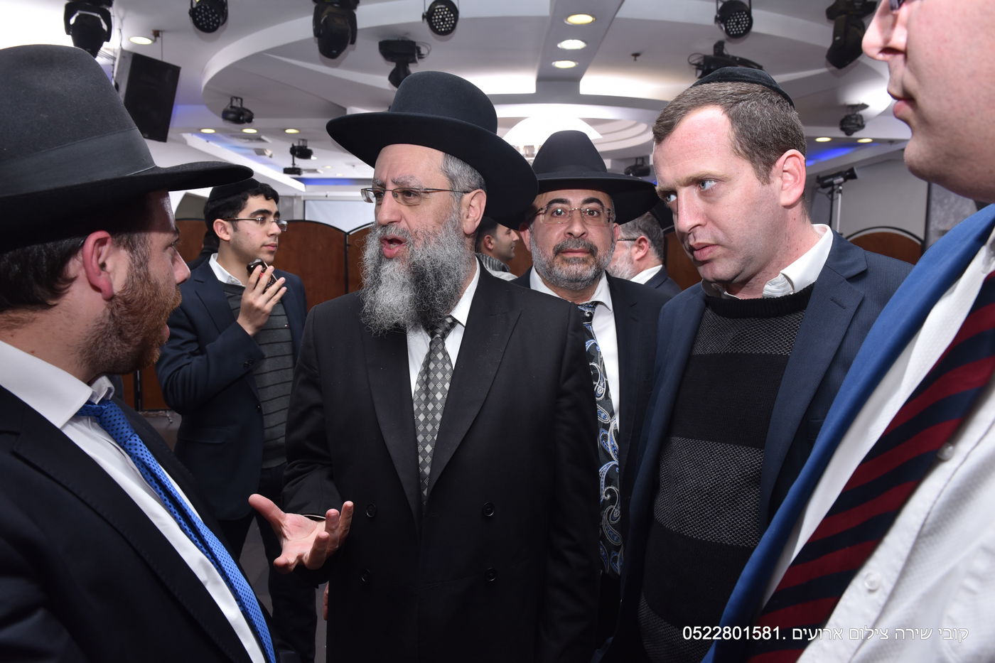 תיעוד ענק: צורי קריספל בירמץ את בן הזקונים