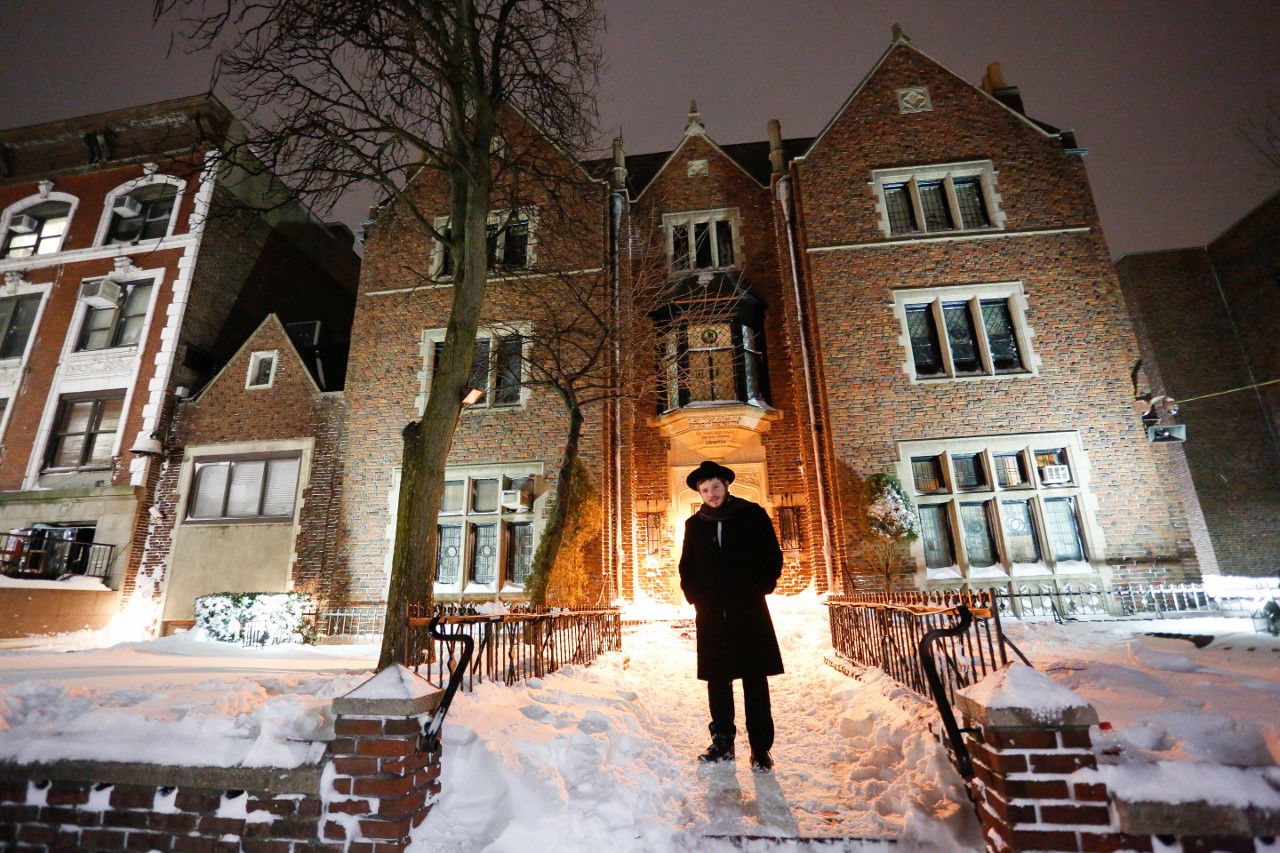 קראון הייטס מושלגת • גלריה לבנה