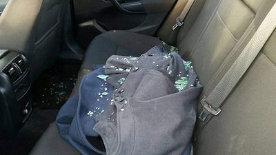 שברי זכוכיות ברכבו של ח"כ חיים ילין