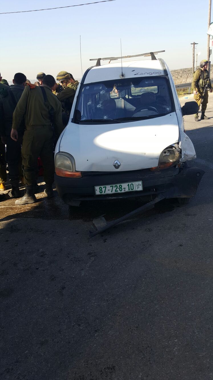 מחבל ניסה לבצע פיגוע דריסה במחסום בכביש 443 - ונוטרל