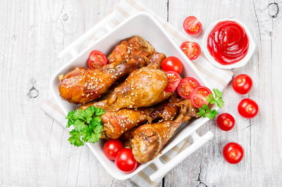 עוף בציפוי קריספי מתקתק