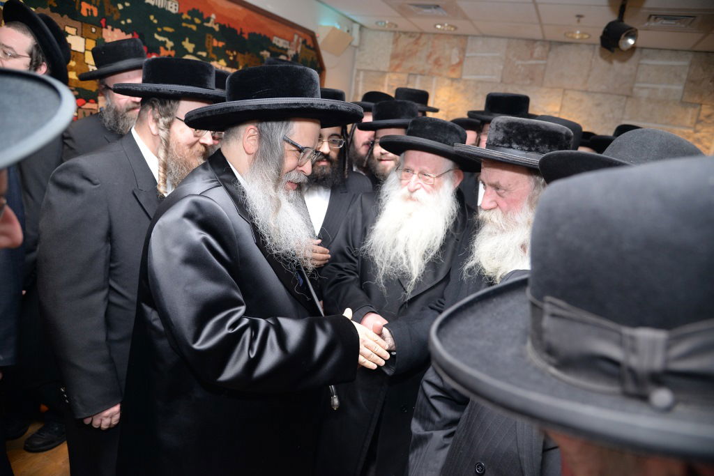 התקבל בתשאול בשדה התעופה: תיעוד ראשון ממסע סאטמר