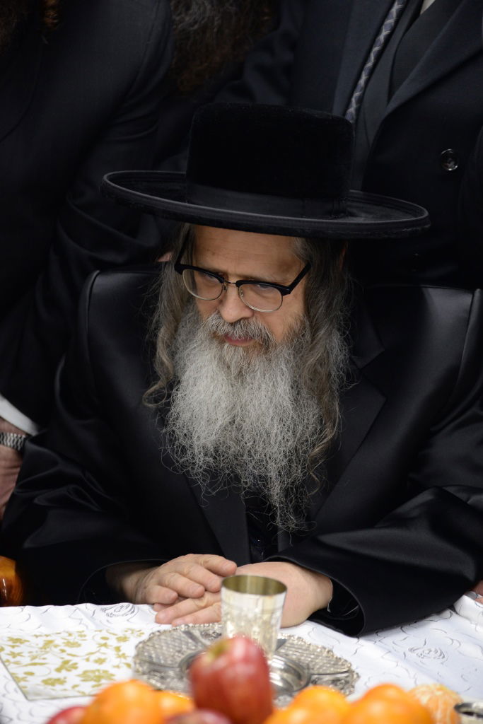 התקבל בתשאול בשדה התעופה: תיעוד ראשון ממסע סאטמר