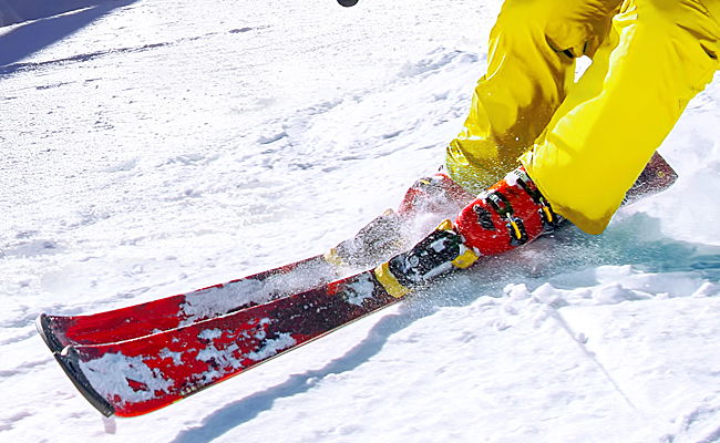 סרטון ויראלי: כשילד בן שנה יוצא לסקי על השלג