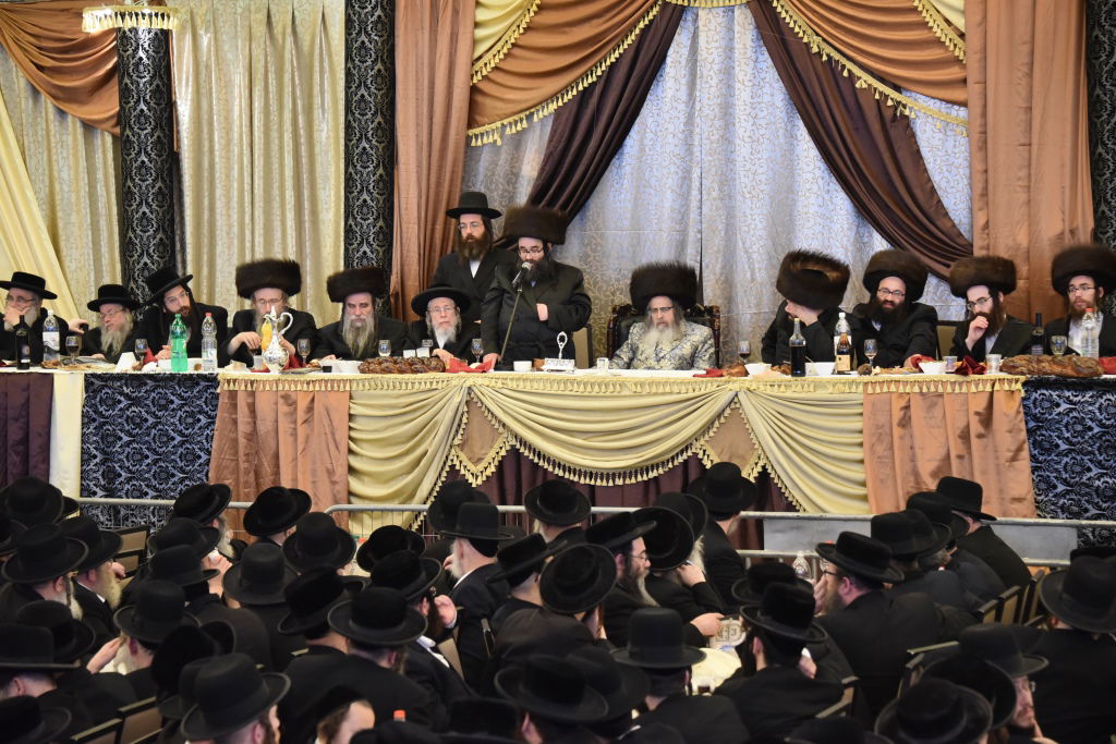 ברית, ריקודים וסעודה: צפו במסע של סאטמר