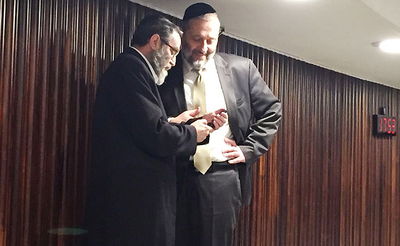 סוף להתגוששות? דרעי וגפני שוחחו בכנסת: 'נחזור לעבוד יחד'