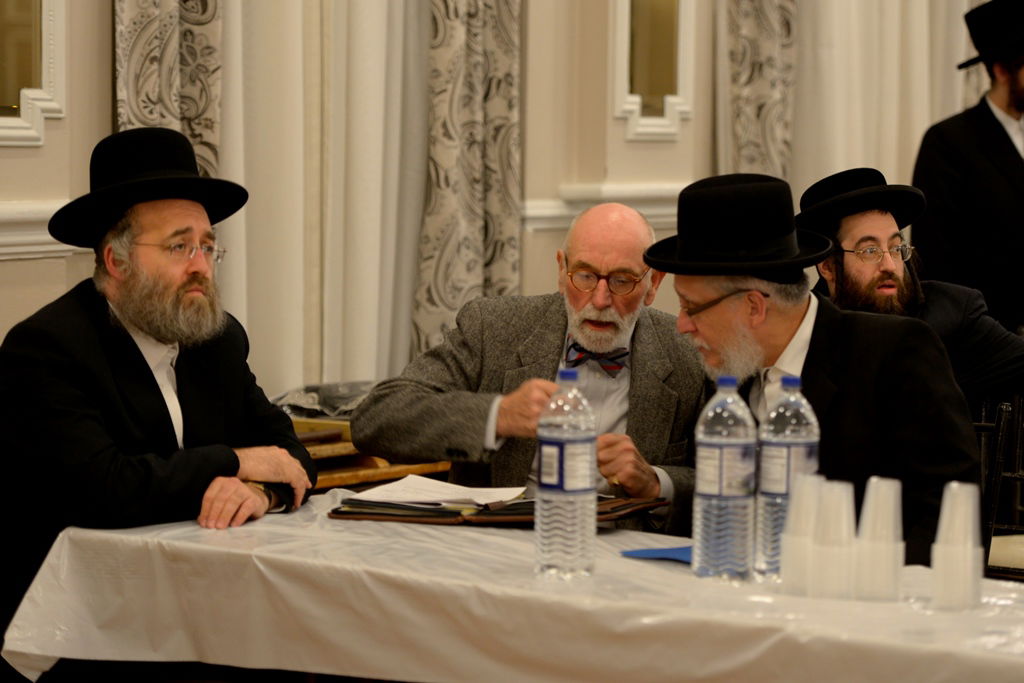 "דינא דמלכותא": בקרית יואל התכנסו כדי ללמוד את החוקים