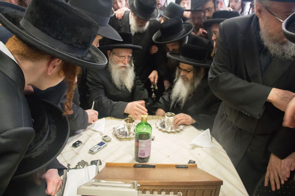 גלריה: האדמו"ר מסאטמר קפץ לביקור בזק באנטוורפן