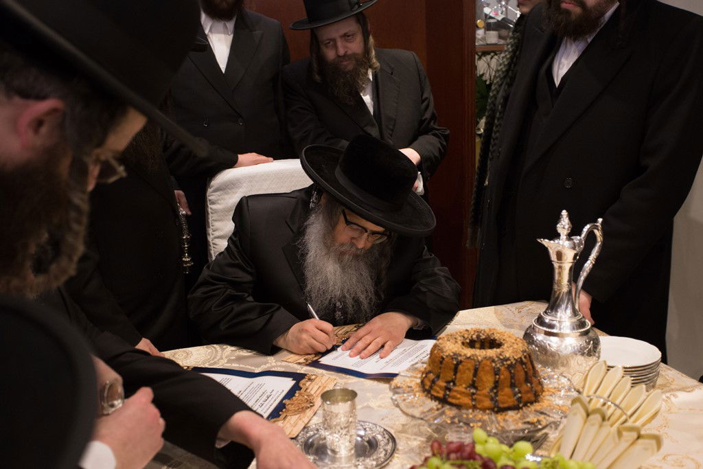 גלריה: האדמו"ר מסאטמר קפץ לביקור בזק באנטוורפן